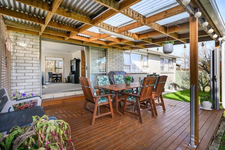 Photo of property in 21 Flower Street, Bulls, 4818