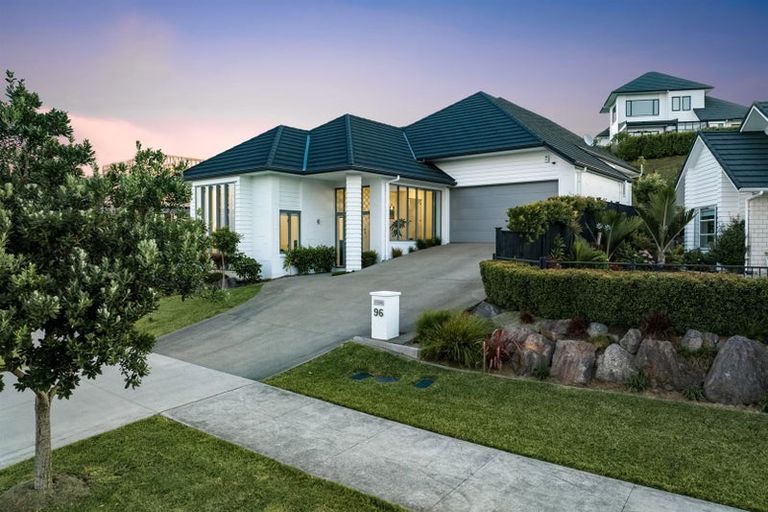 Photo of property in 96 Arran Point Parade, Orewa, 0931