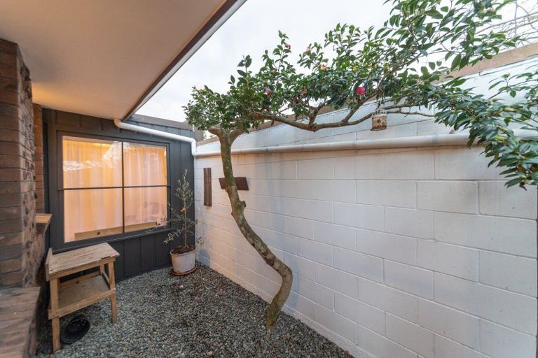 Photo of property in 42a Elmira Avenue, Hokowhitu, Palmerston North, 4410