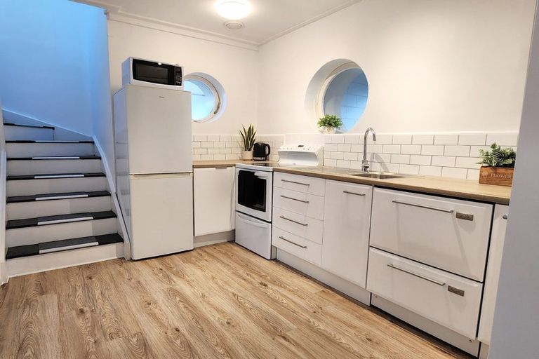 Photo of property in 98a Karewa Parade, Papamoa Beach, Papamoa, 3118