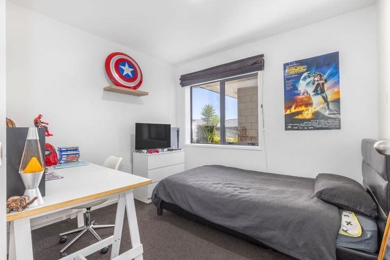 Photo of property in 9 Aqua Way, Paraparaumu, 5032