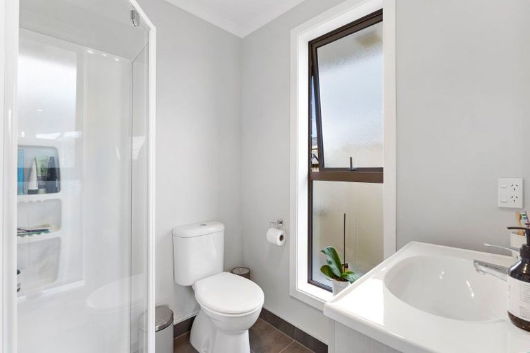 Photo of property in 4 Pohatu Lane, Otaki, 5512