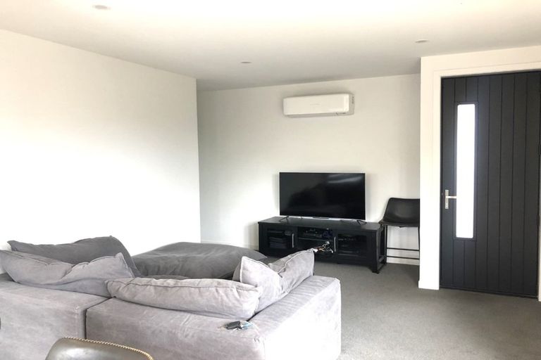 Photo of property in 2/14 Mitcham Avenue, Forest Lake, Hamilton, 3200