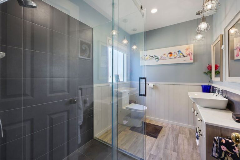 Photo of property in 49 Torkar Road, Clarks Beach, 2122