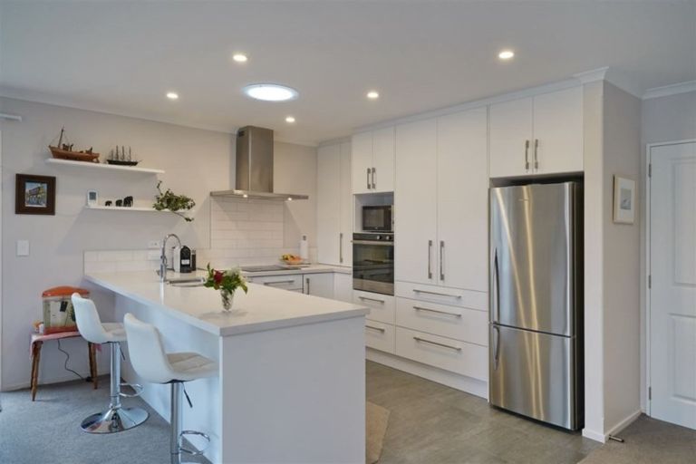 Photo of property in 2/27 Ngaio Street, Saint Martins, Christchurch, 8022