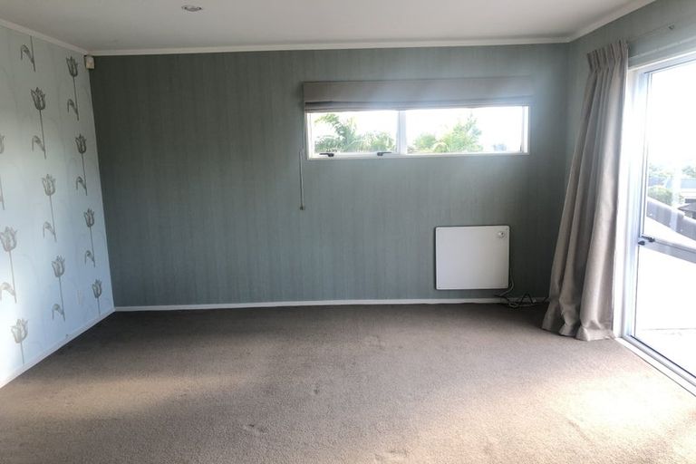 Photo of property in 1/14 Silkwood Grove, Totara Heights, Auckland, 2105