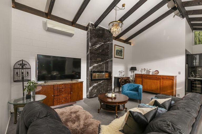 Photo of property in 23 Gordon Avenue, Forrest Hill, Auckland, 0620