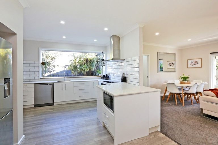 Photo of property in 78 Avondale Road, Taradale, Napier, 4112