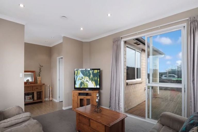 Photo of property in 95 Parkhaven Drive, Rosehill, Papakura, 2113