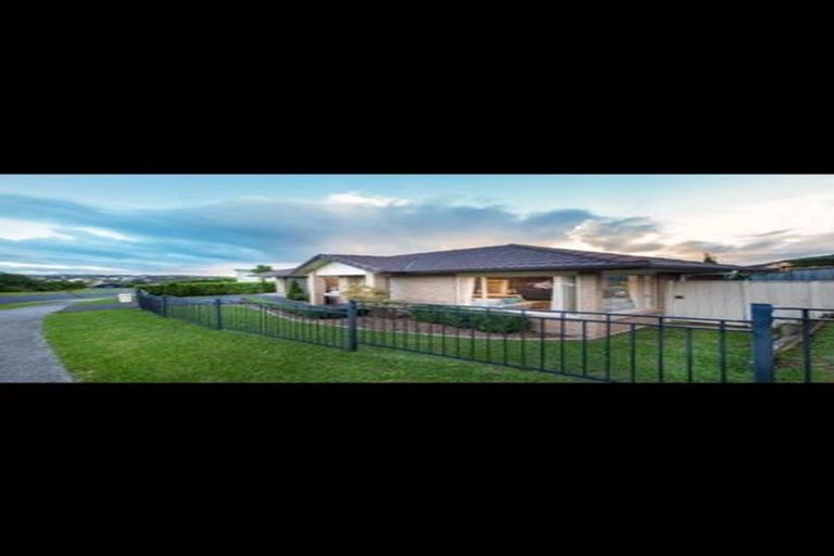 Photo of property in 3 Topland Drive, Flat Bush, Auckland, 2019