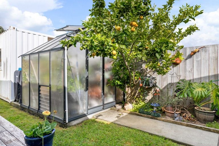 Photo of property in 229a Ocean Road, Whangamata, 3620