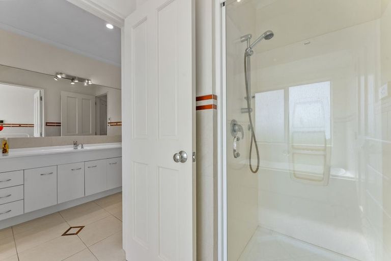 Photo of property in 107 Fuller Road, South Head, Helensville, 0874