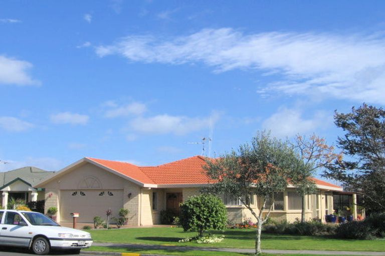 Photo of property in 20 Sandhurst Drive, Papamoa Beach, Papamoa, 3118