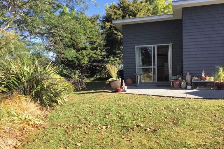 Photo of property in 17 Old Woodcocks Road, Kaipara Flats, Warkworth, 0981