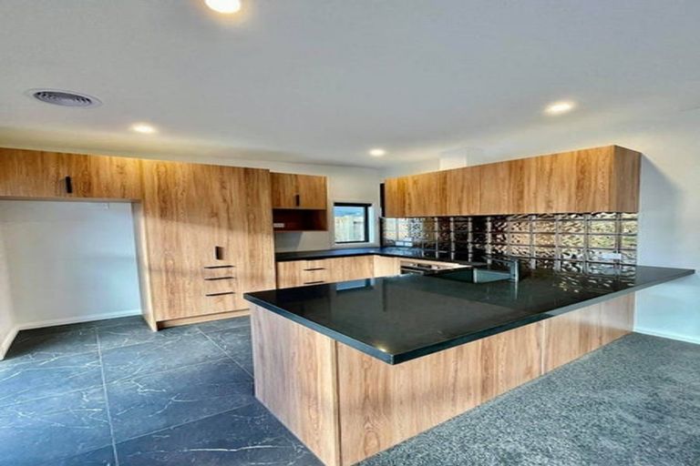 Photo of property in 99b Linton Street, West End, Palmerston North, 4410