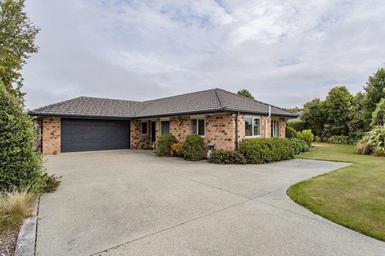 Photo of property in 8 Teviotview Place, Amberley, 7410
