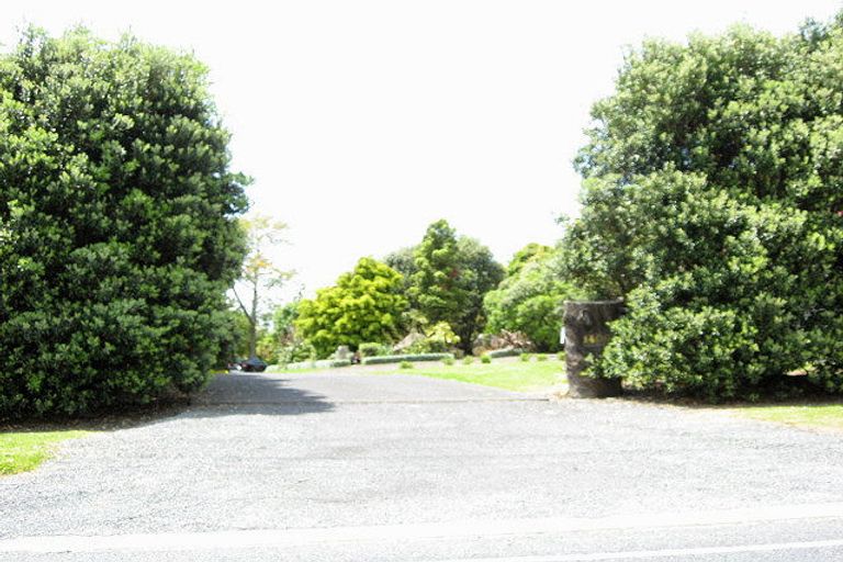 Photo of property in 1409 Coatesville-riverhead Highway, Kumeu, 0892