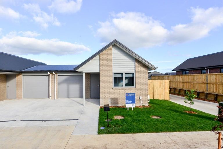 Photo of property in 50 Waruhia Crescent, Rototuna North, 3281
