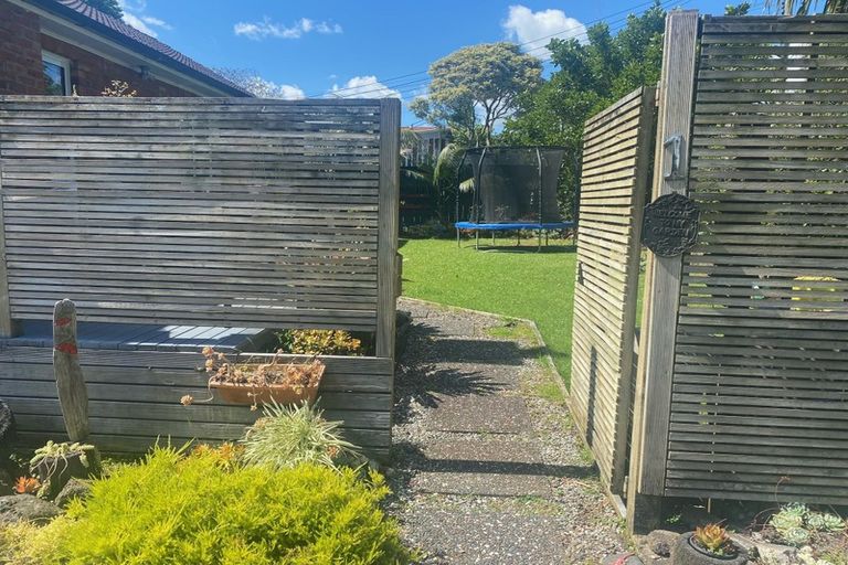 Photo of property in 1/25 Woodward Avenue, Mangere Bridge, Auckland, 2022