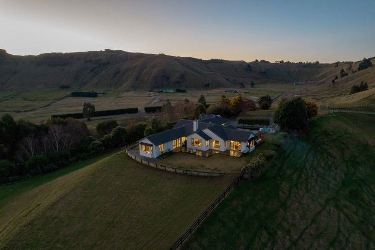 Photo of property in 20 Katelyn Place, Kinloch, Taupo, 3385