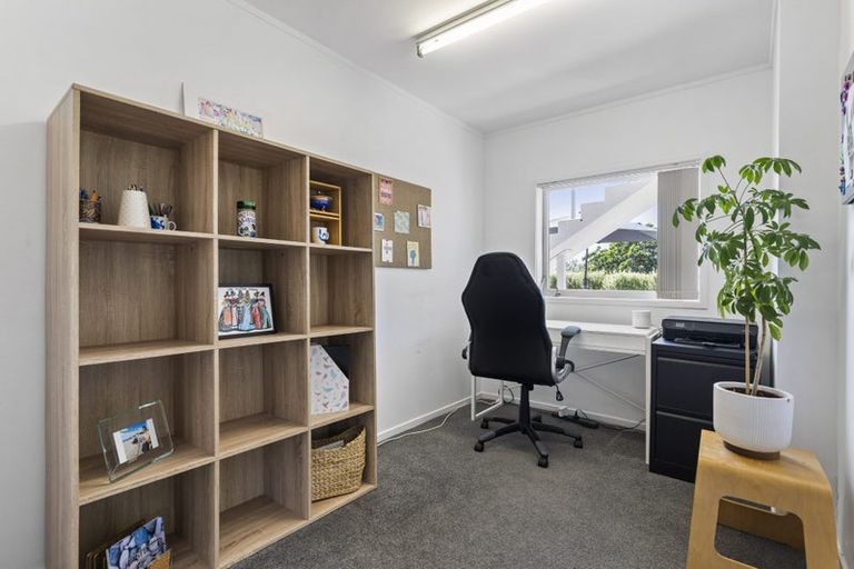 Photo of property in 28 Galaxy Drive, Mairangi Bay, Auckland, 0630
