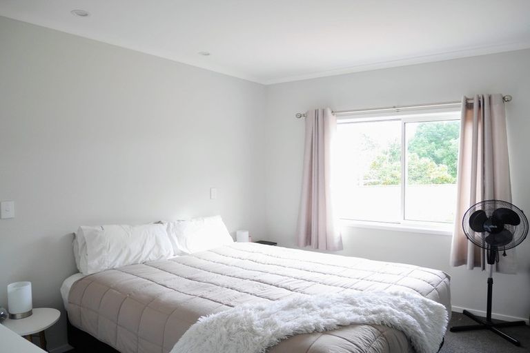 Photo of property in 8 Ngarue Place, Waitara, 4320