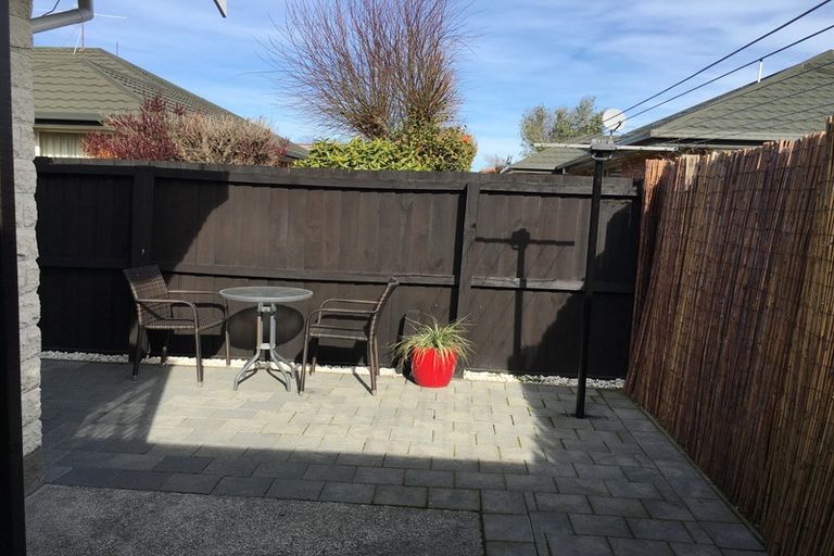 Photo of property in 2/26 Picton Avenue, Riccarton, Christchurch, 8011