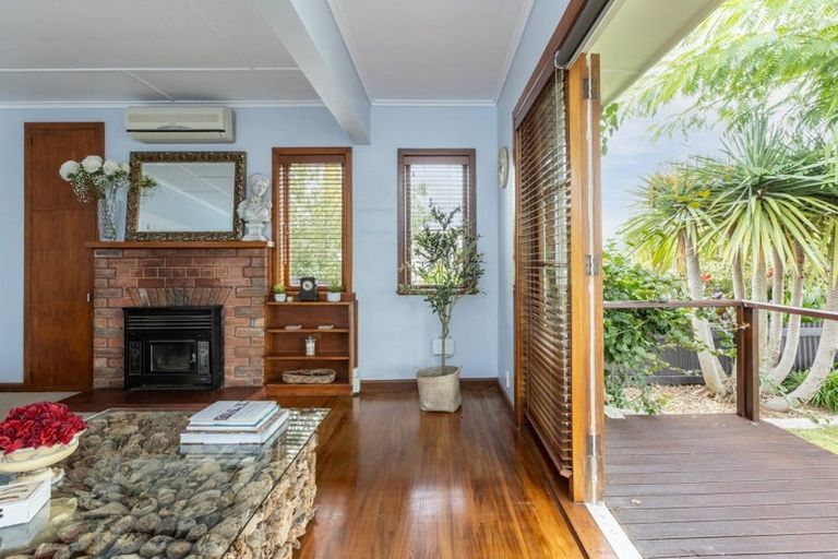 Photo of property in 224 Kennedy Road, Onekawa, Napier, 4110