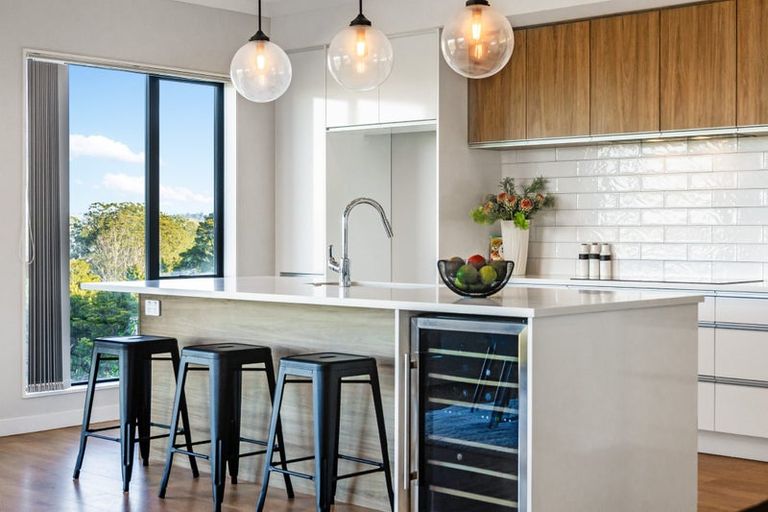 Photo of property in 22 Cassidy Drive, Orewa, 0931