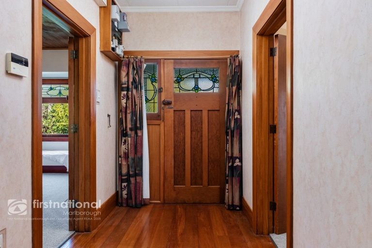 Photo of property in 15 Mary Street, Redwoodtown, Blenheim, 7201