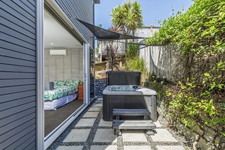 Photo of property in 1/86 Bay Street, Red Beach, 0932