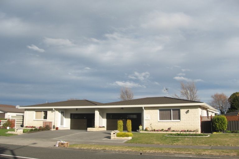 Photo of property in 21 Whiting Crescent, Greenmeadows, Napier, 4112