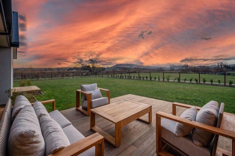 Photo of property in 1a Riverdale Place, Amberley, 7410