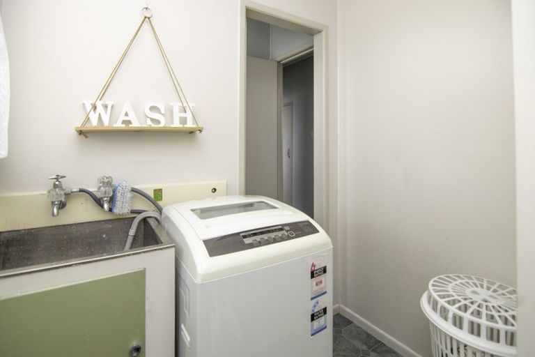 Photo of property in 17 Alexander Street, Awapuni, Palmerston North, 4412