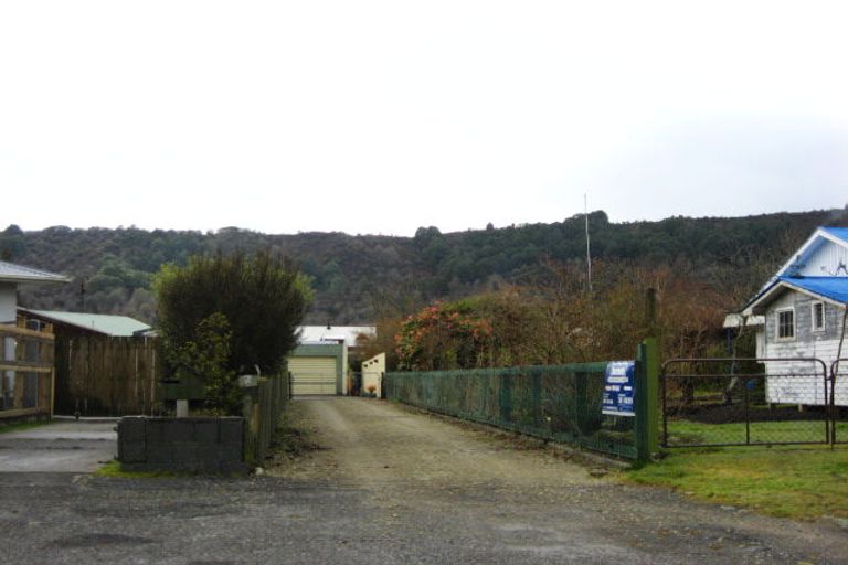 Photo of property in 45 Victory Street, Reefton, 7830