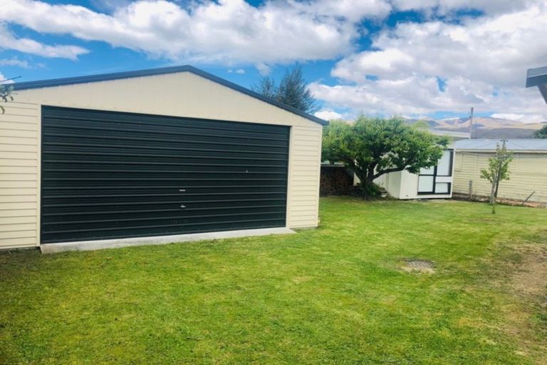 Photo of property in 212 Waitaki Drive West, Otematata, 9412