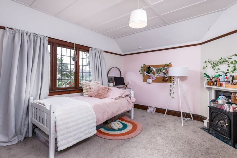 Photo of property in 10 Roma Way, Waitarere, 5510