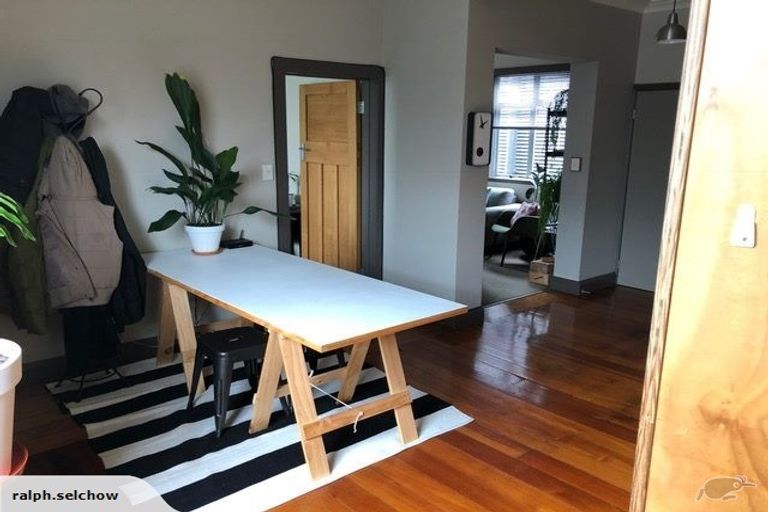 Photo of property in 98 Riddiford Street, Newtown, Wellington, 6021