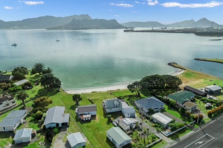 Photo of property in 46 One Tree Point Road, One Tree Point, 0118