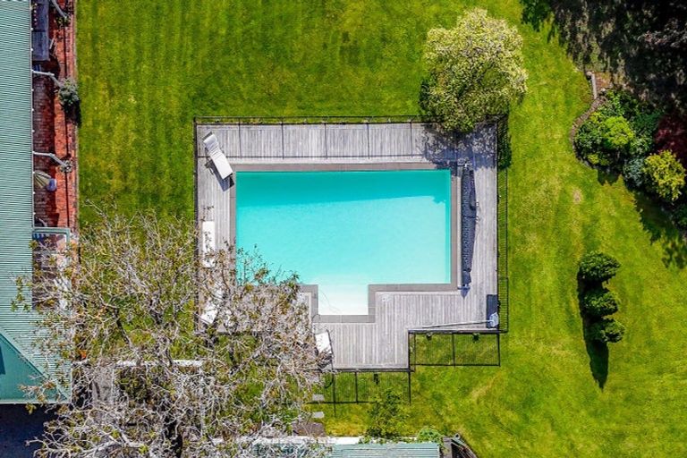 Photo of property in 8 Maungahina Road, Te Ore Ore, Masterton, 5886