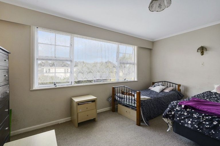 Photo of property in 1 Strathmore Place, Awapuni, Palmerston North, 4412