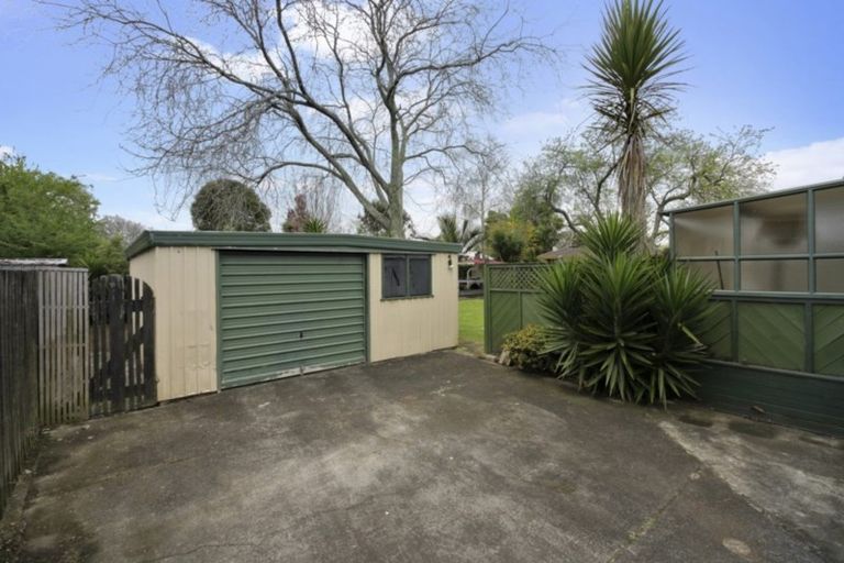 Photo of property in 13 Sharivari Place, Conifer Grove, Takanini, 2112