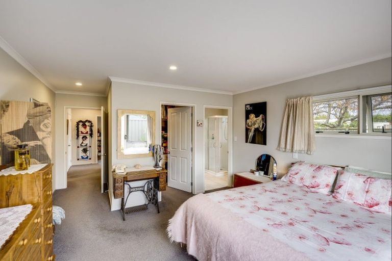 Photo of property in 1109a Karamu Road North, Mayfair, Hastings, 4122