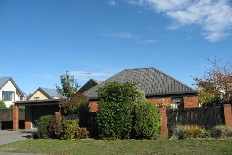 Photo of property in 27a Bryndwr Road, Fendalton, Christchurch, 8052