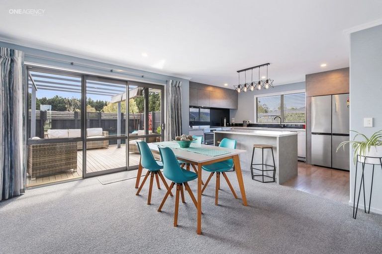 Photo of property in 9 Keeper Close, Woodend, 7610