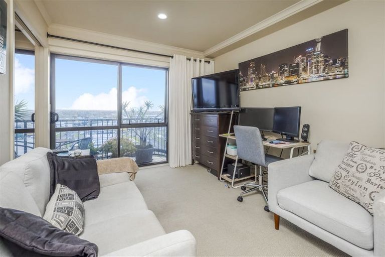 Photo of property in The Rennaissance, 11b/18 Ronwood Avenue, Manukau, Auckland, 2104