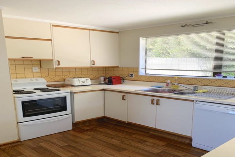 Photo of property in 13a Shastri Terrace, Khandallah, Wellington, 6035