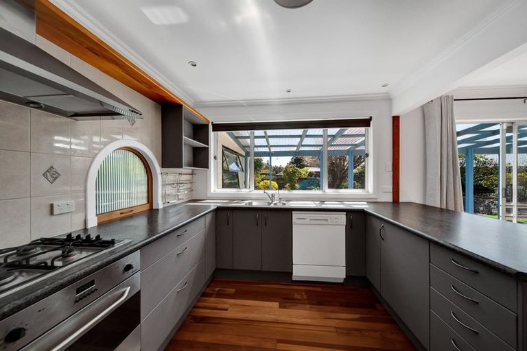 Photo of property in 190a Seaview Road, Westown, New Plymouth, 4310