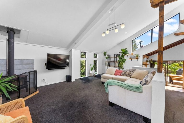 Photo of property in 18b Mayfair Place, Westown, New Plymouth, 4310