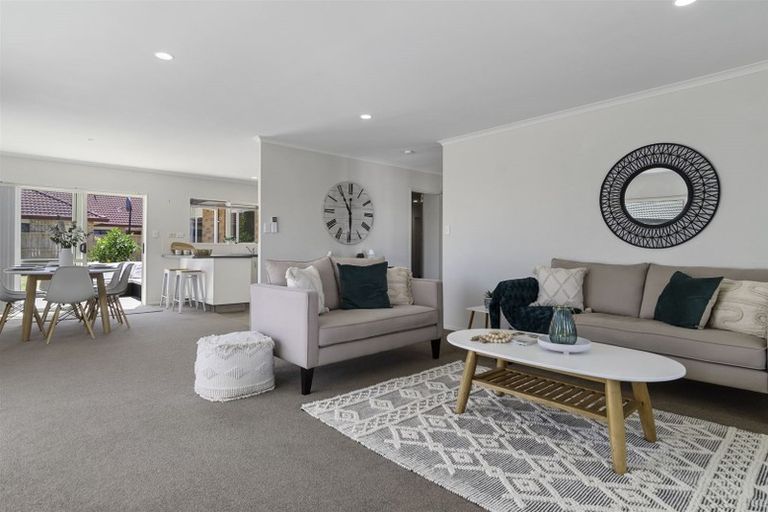 Photo of property in 305 Gravatt Road, Papamoa Beach, Papamoa, 3118